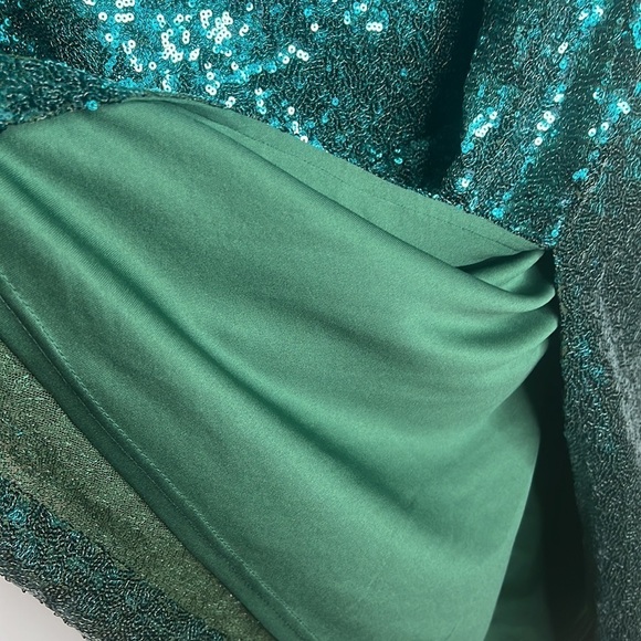 Eloquii Green Sequin MIDI Stretchy Skirt - Picture 5 of 7